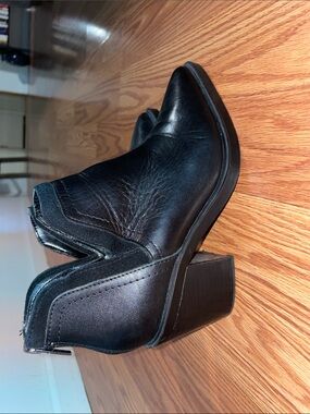 Vince Camuto Black Pointed Toe Ankle Booties